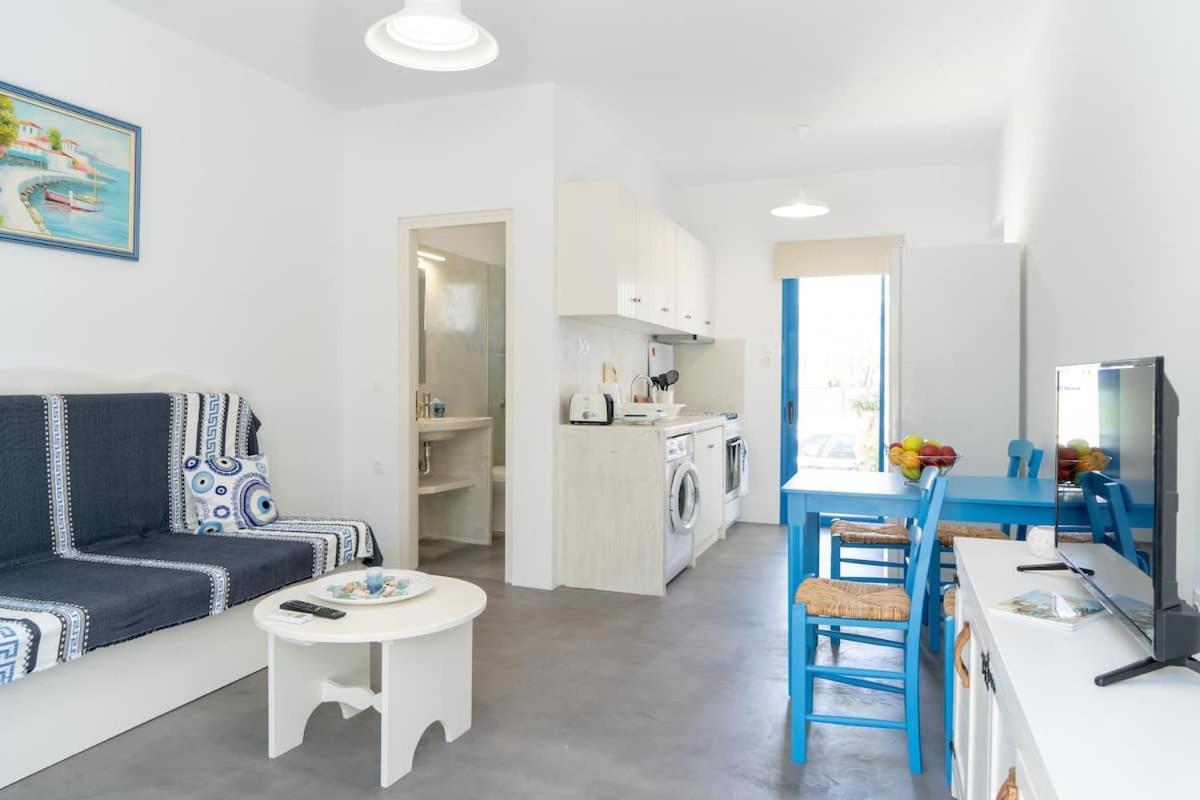 Blue Moon Apartments Makry Gialos  Exterior photo