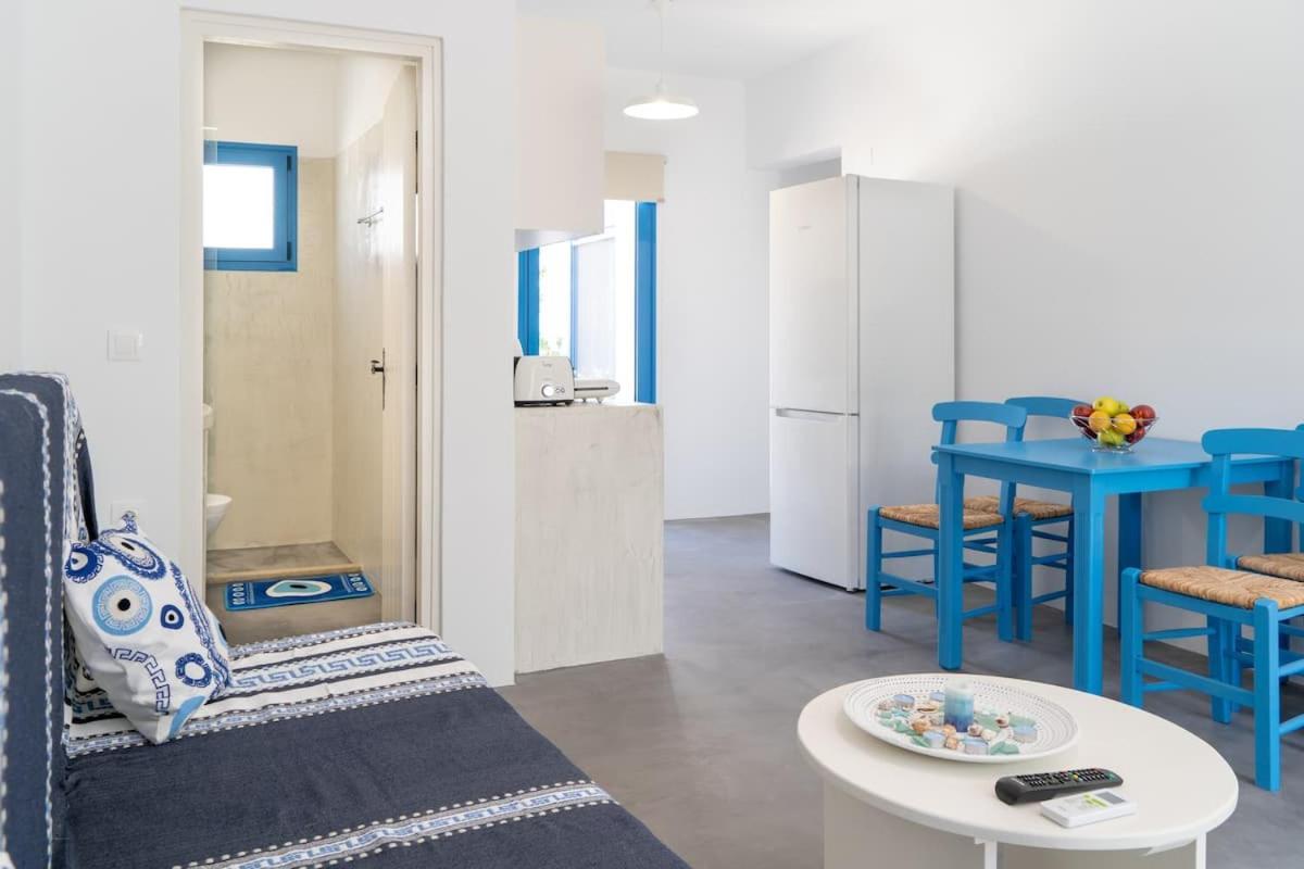 Blue Moon Apartments Makry Gialos  Exterior photo